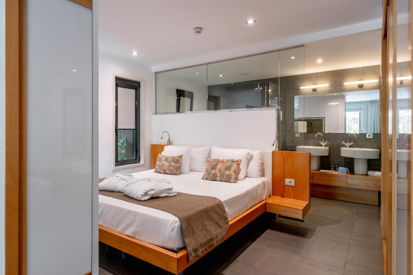 Nm Suites By Escampa Hotels Platja d'Aro Exterior photo